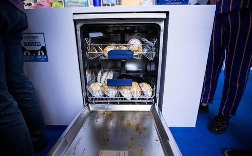 洗碗機什么時候電費最省錢？洗碗機最省錢的使用方法？