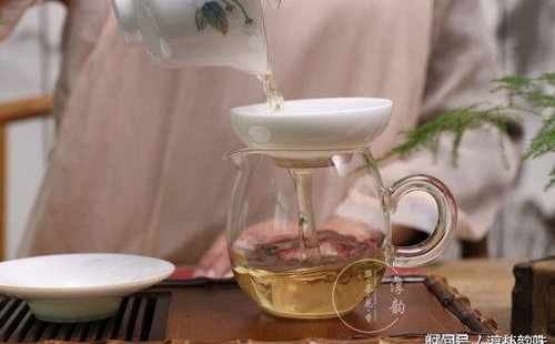 如何選購茶壺？我應該用什么樣的茶壺來泡茶？