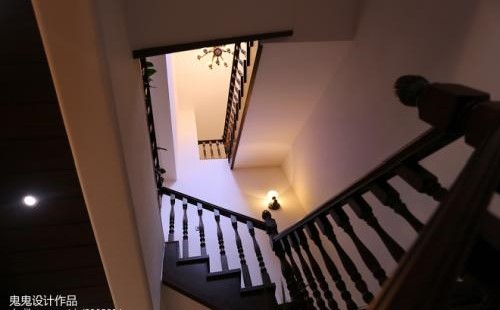 樓梯間壁燈的安裝高度多少更合適