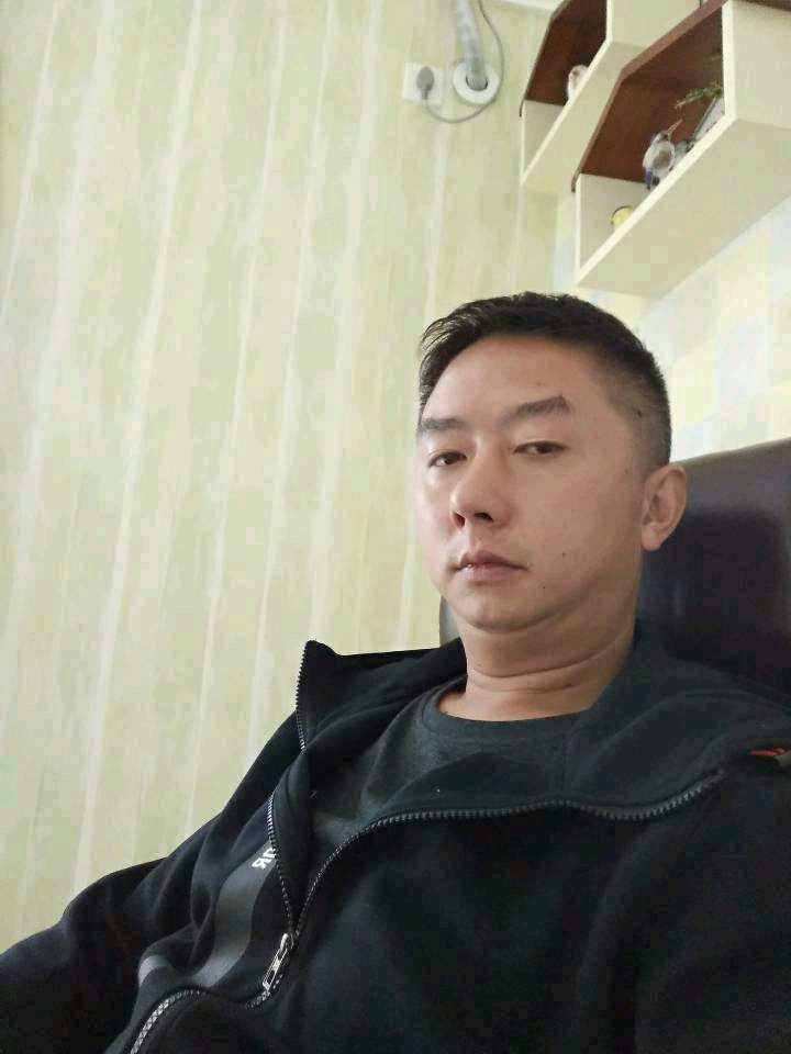 兵团图木舒克市永安坝梳妆台维修刘师傅